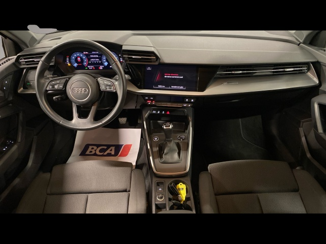 Audi A3 (11/2022, Benzin)