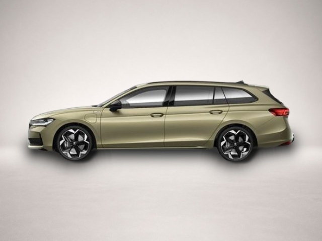 Skoda Superb, Bild 2 von 4