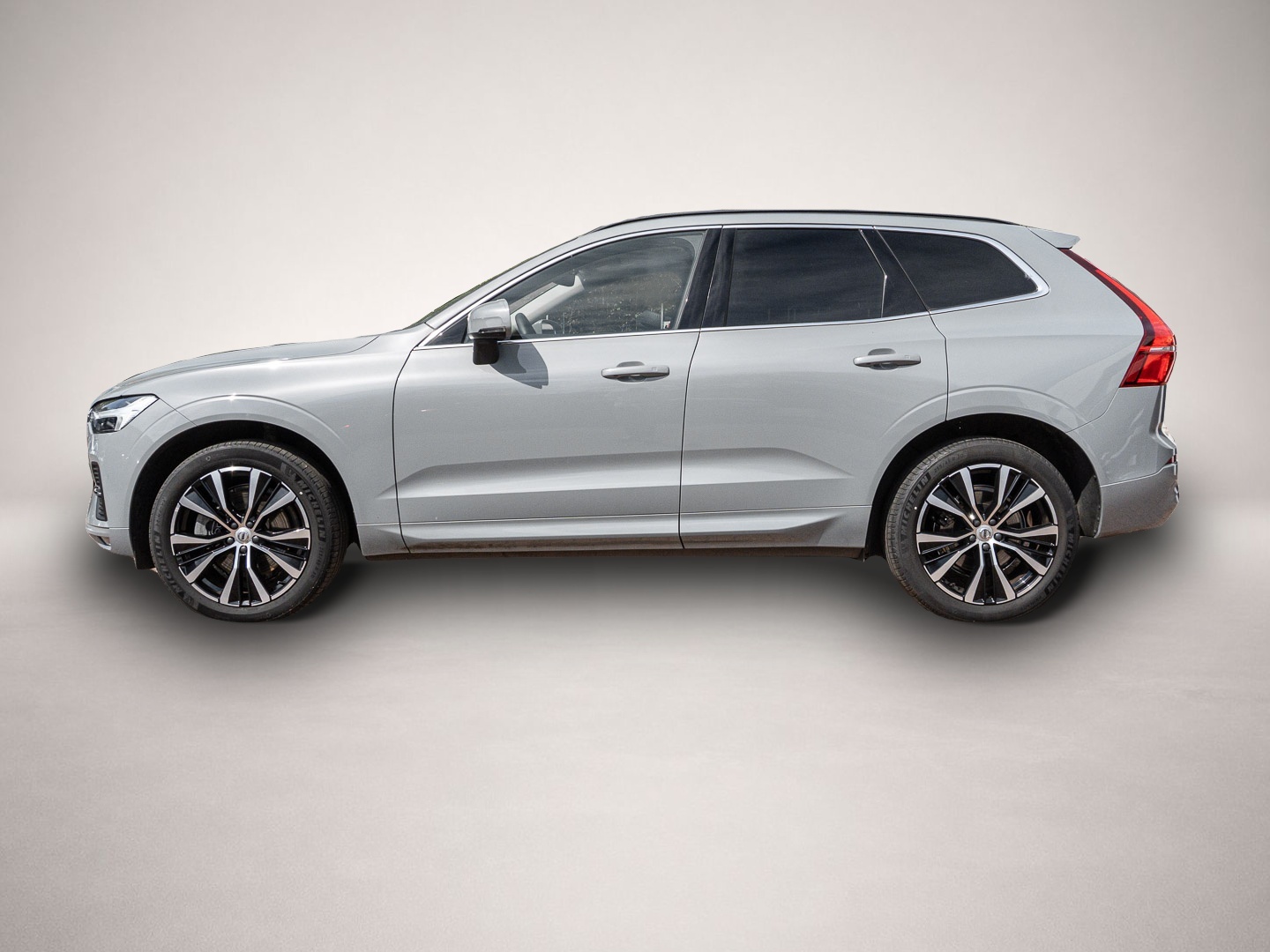 Volvo XC60 (12/2023, Benzin)