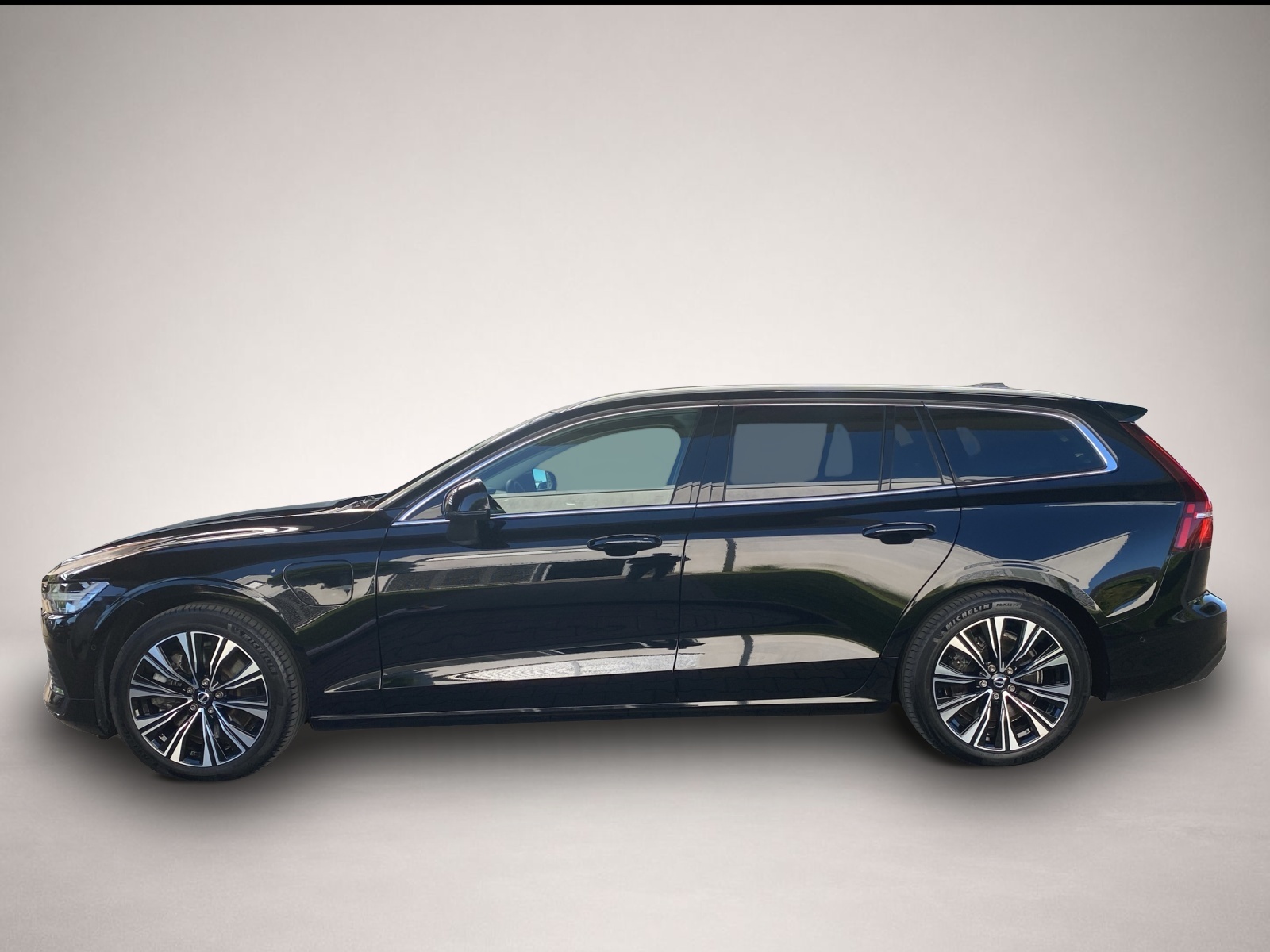 Volvo V60 (04/2023, )