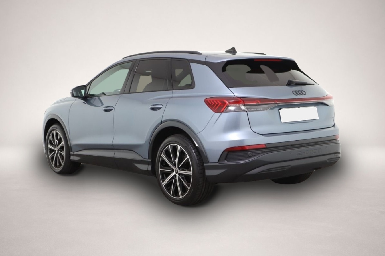 Audi Q4 e-tron (08/2025, ELECTRIC)