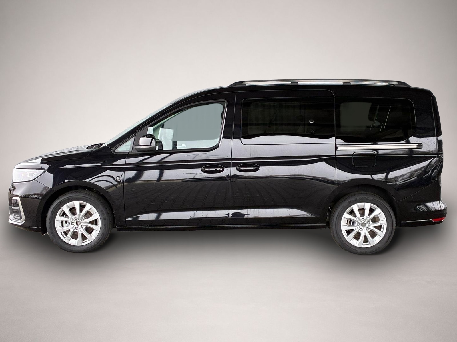 Ford Tourneo Connect (02/2026, Benzin)