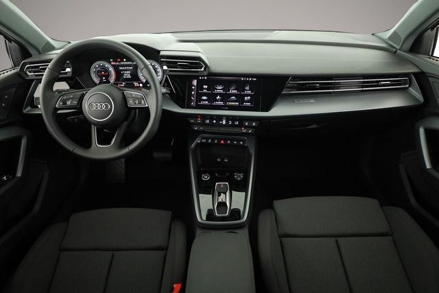 Audi A3 (05/2026, Benzin)