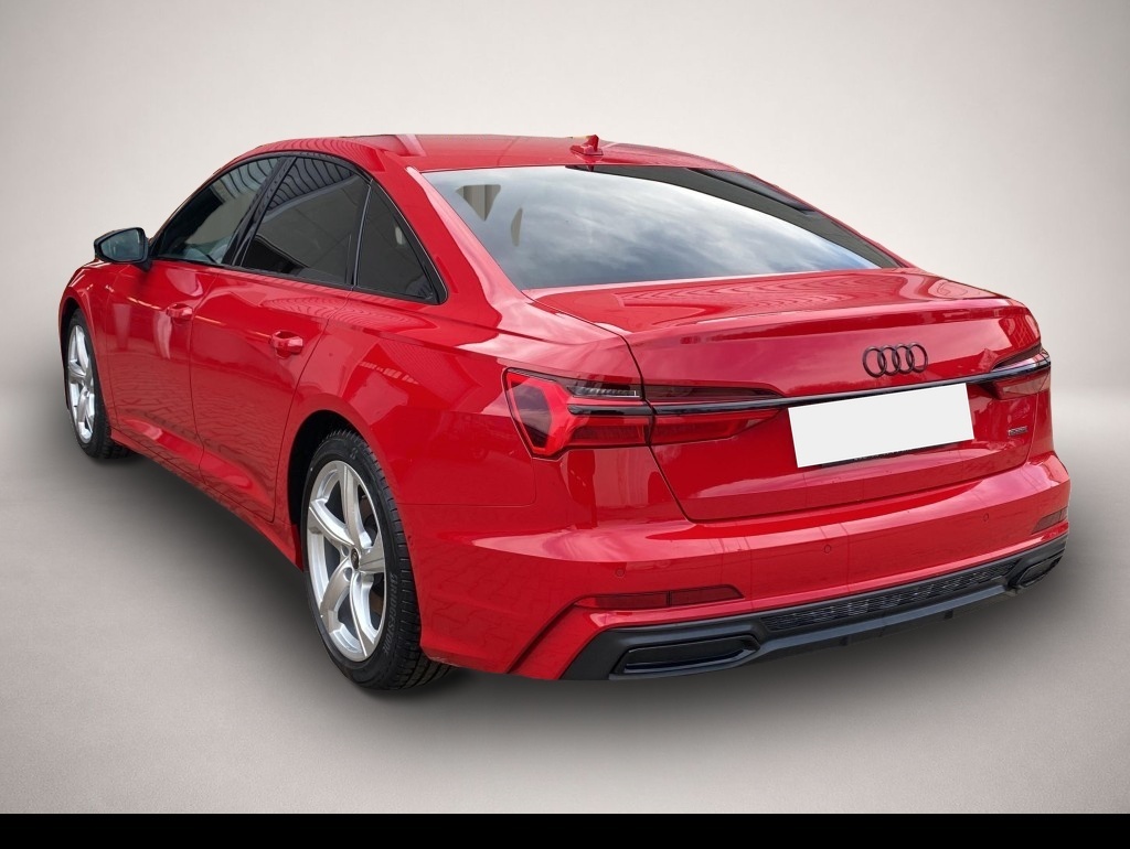Audi quattro (02/2023, Benzin)