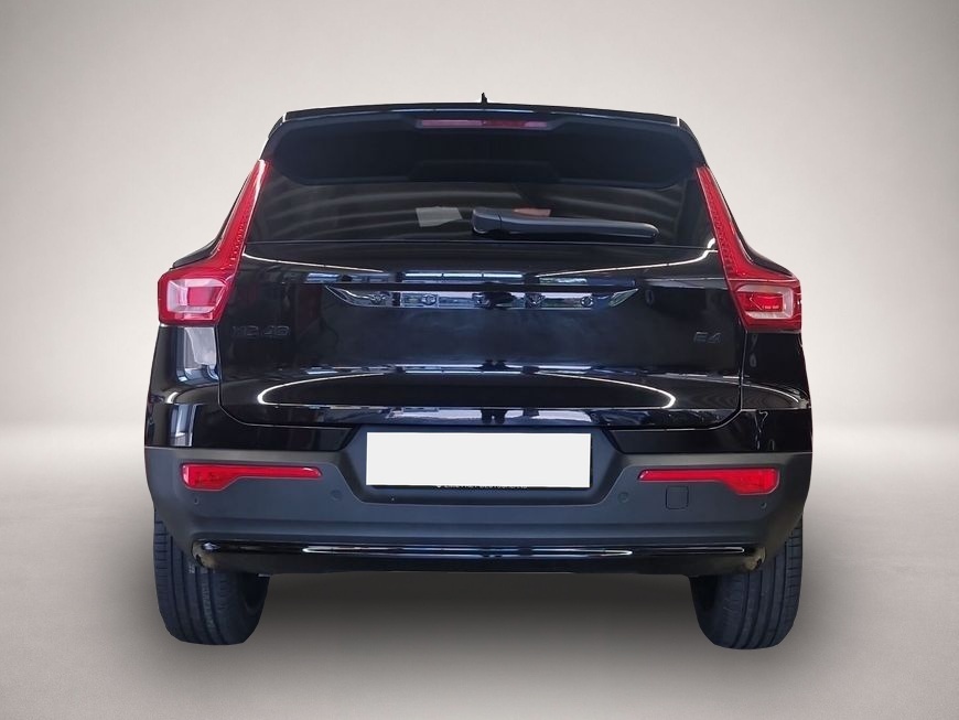 Volvo XC40 (08/2025, Benzin)