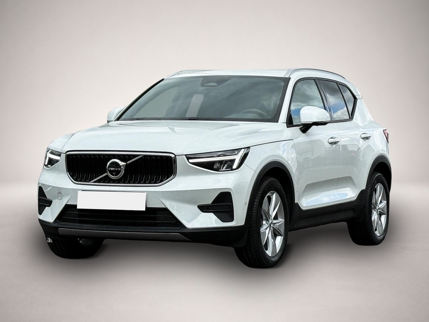 Volvo XC40 (04/2025, Benzin)
