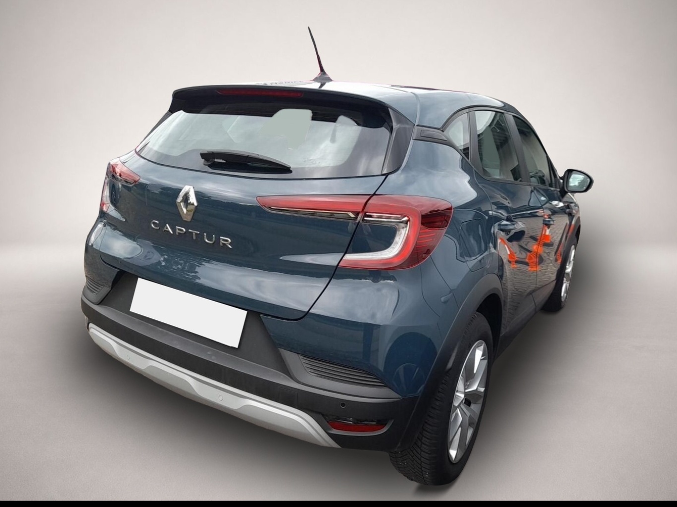 Renault Captur (01/2023, Benzin)