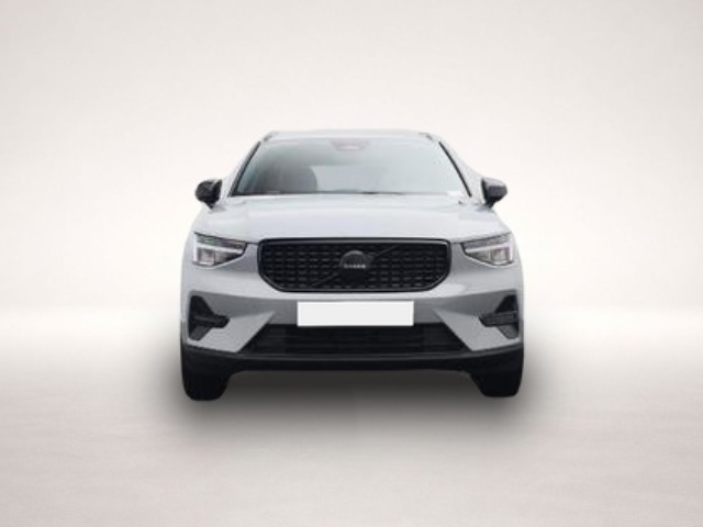 Volvo XC40 (04/2026, Benzin)
