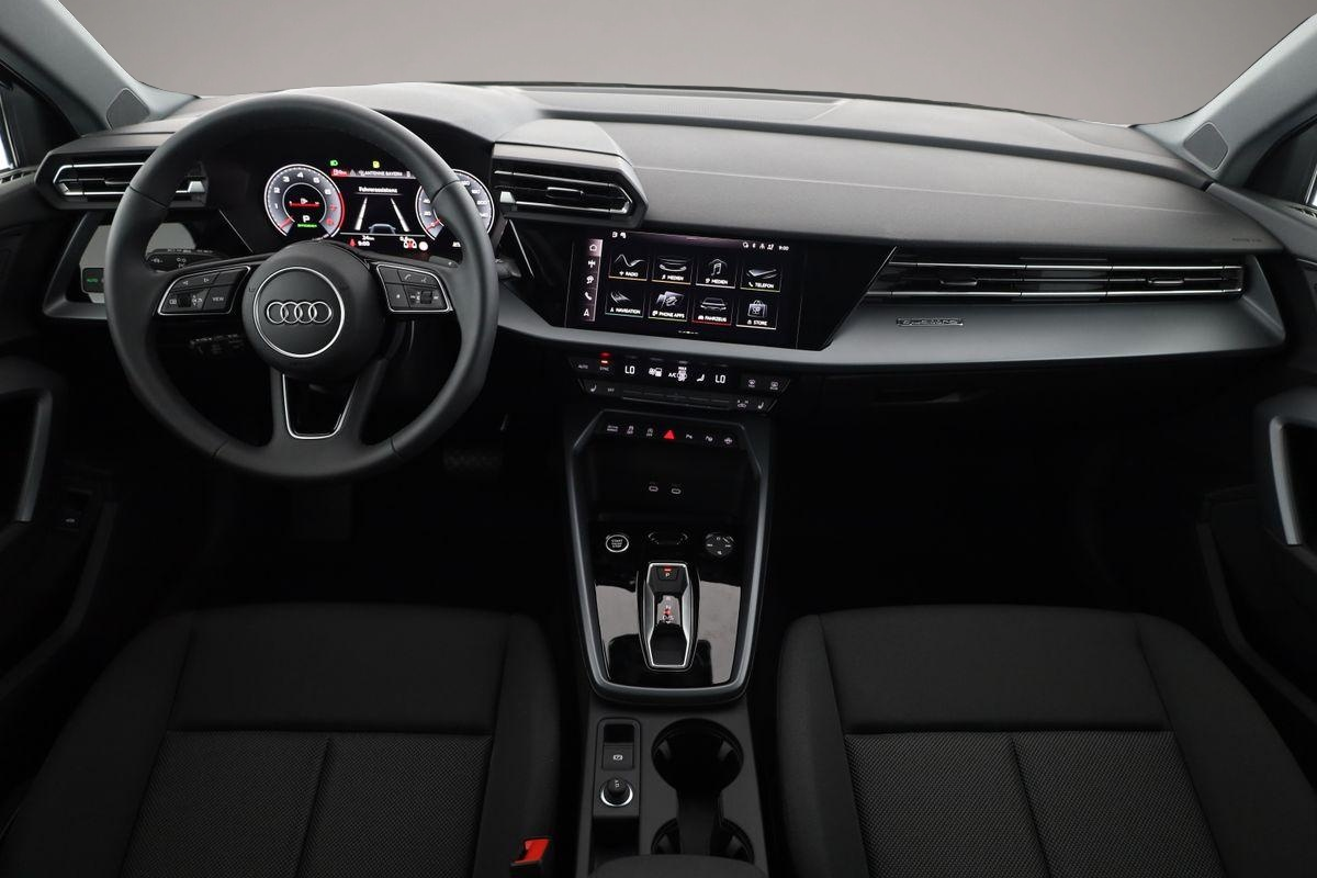 Audi quattro (06/2026, Benzin)