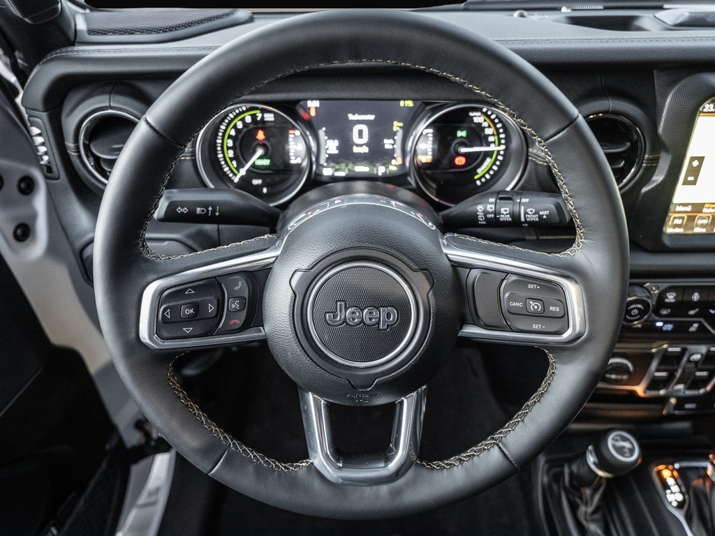 Jeep Wrangler (12/2022, Hybrid (Benzin/Elektro))