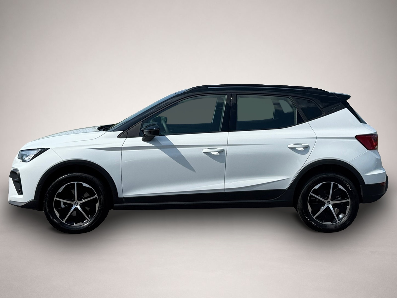 Seat Arona (04/2026, Benzin)