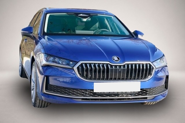 Skoda Superb (, Benzin)