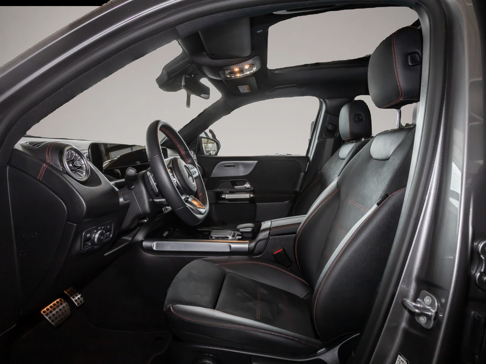 Mercedes-Benz EQB (05/2023, ELECTRIC)