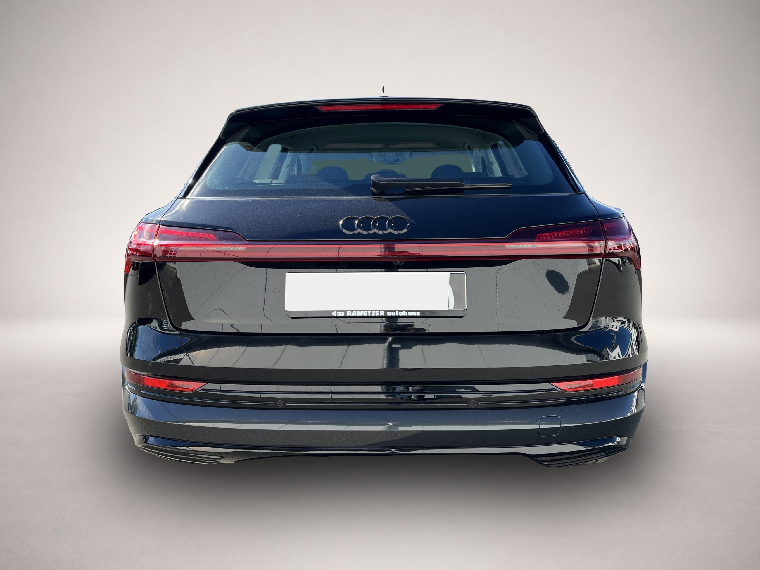 Audi e-tron (12/2022, ELECTRIC)