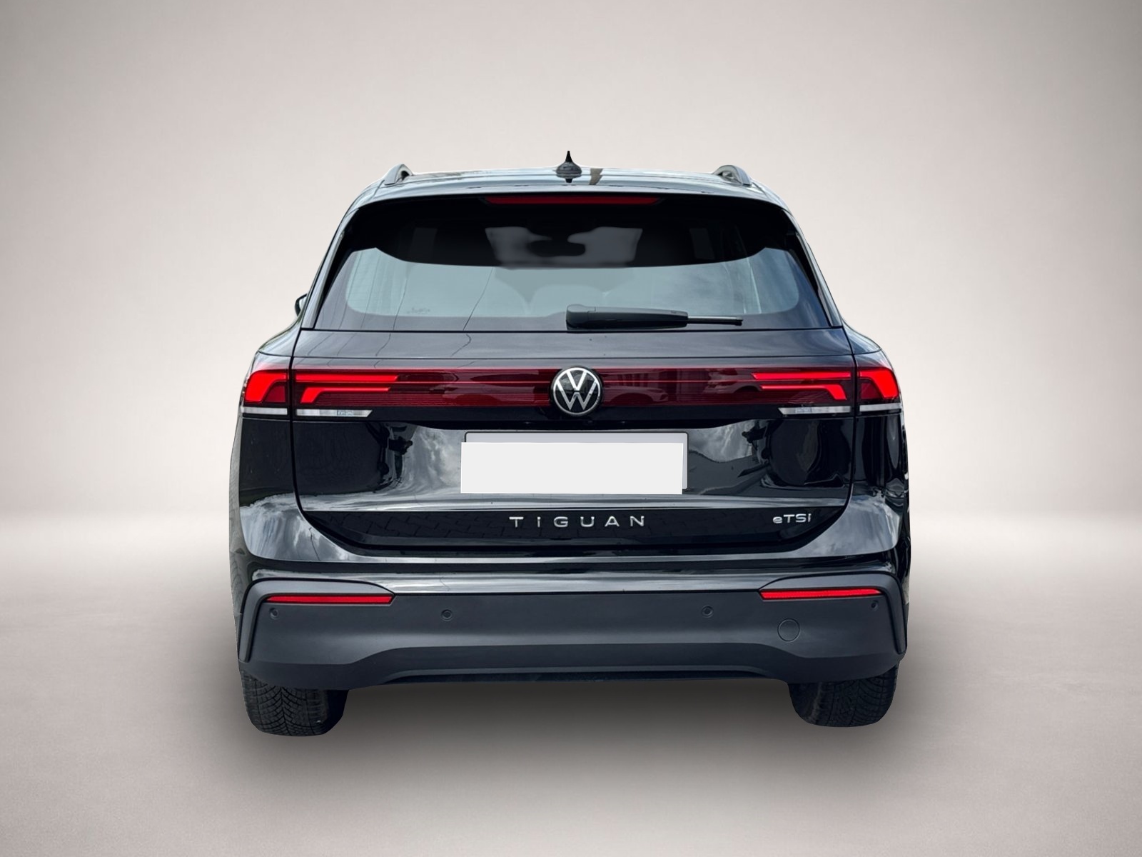 Volkswagen Tiguan (10/2025, Benzin)