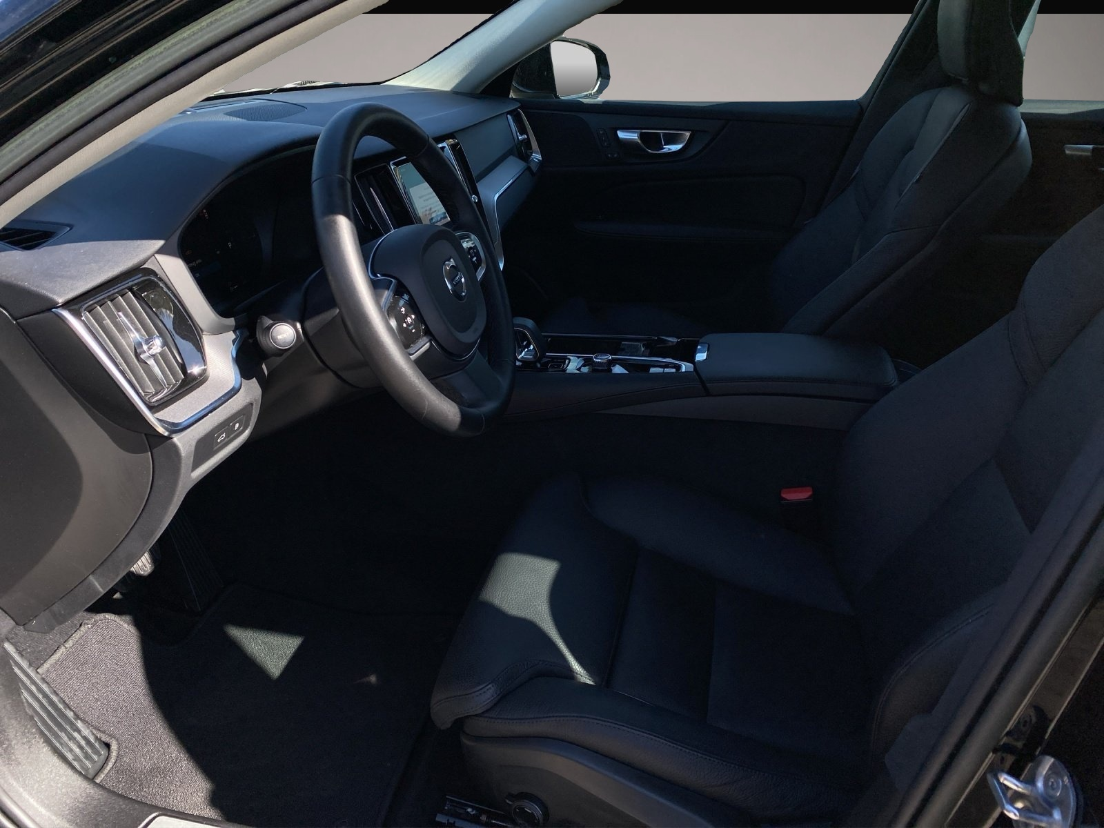 Volvo V60 (03/2023, )