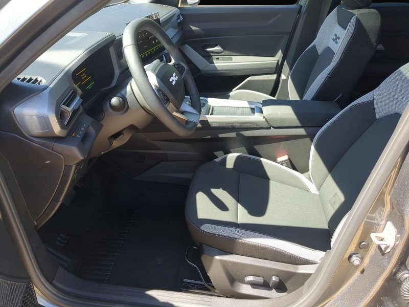 Dacia Bigster (01/2026, Hybrid (Benzin/Elektro))