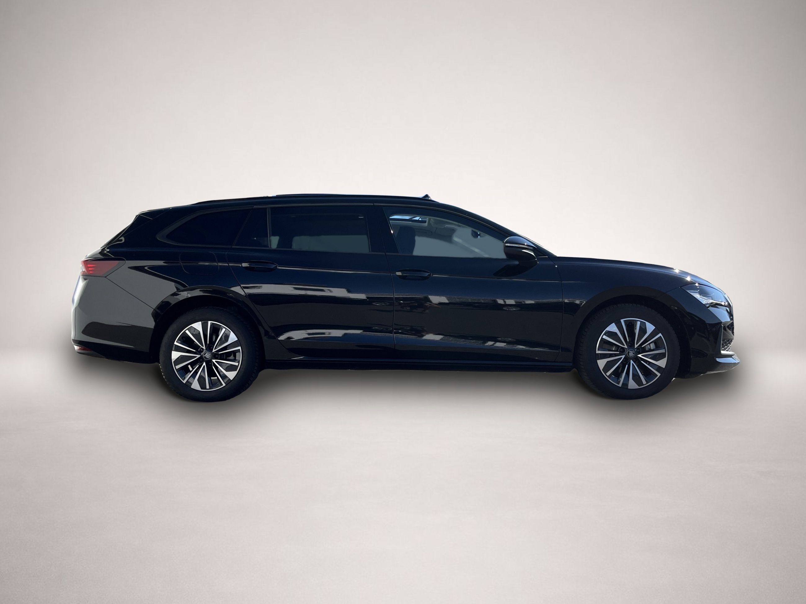 Skoda Superb (09/2025, Diesel)