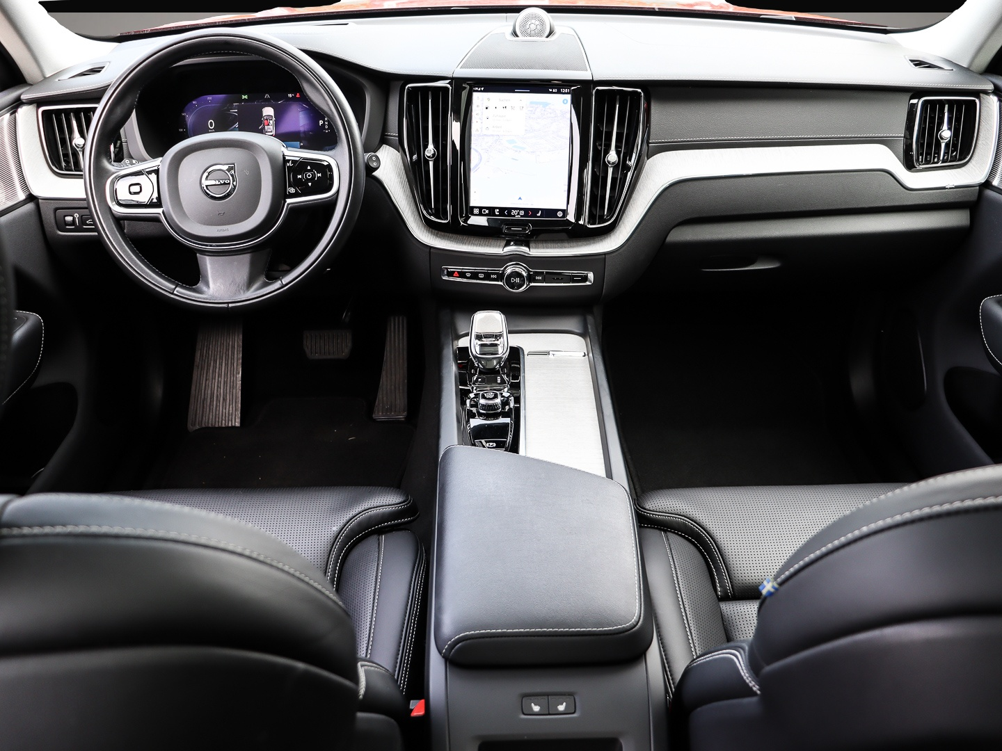 Volvo XC60 (10/2022, Hybrid (Benzin/Elektro))