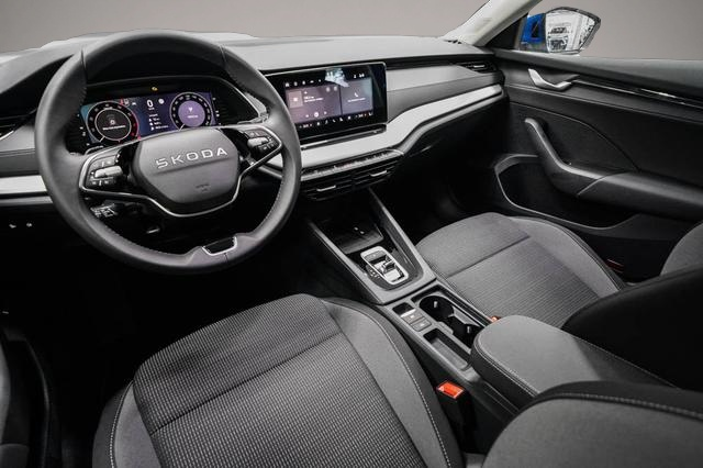 Skoda Octavia (12/2025, Benzin)