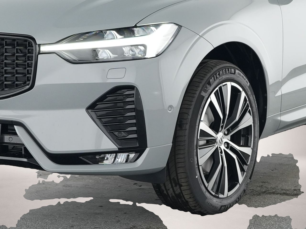 Volvo XC60 (06/2025, Benzin)
