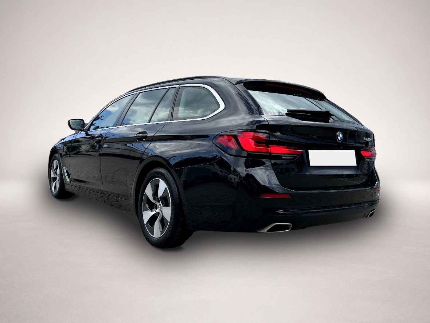 BMW 520 (09/2023, Diesel)