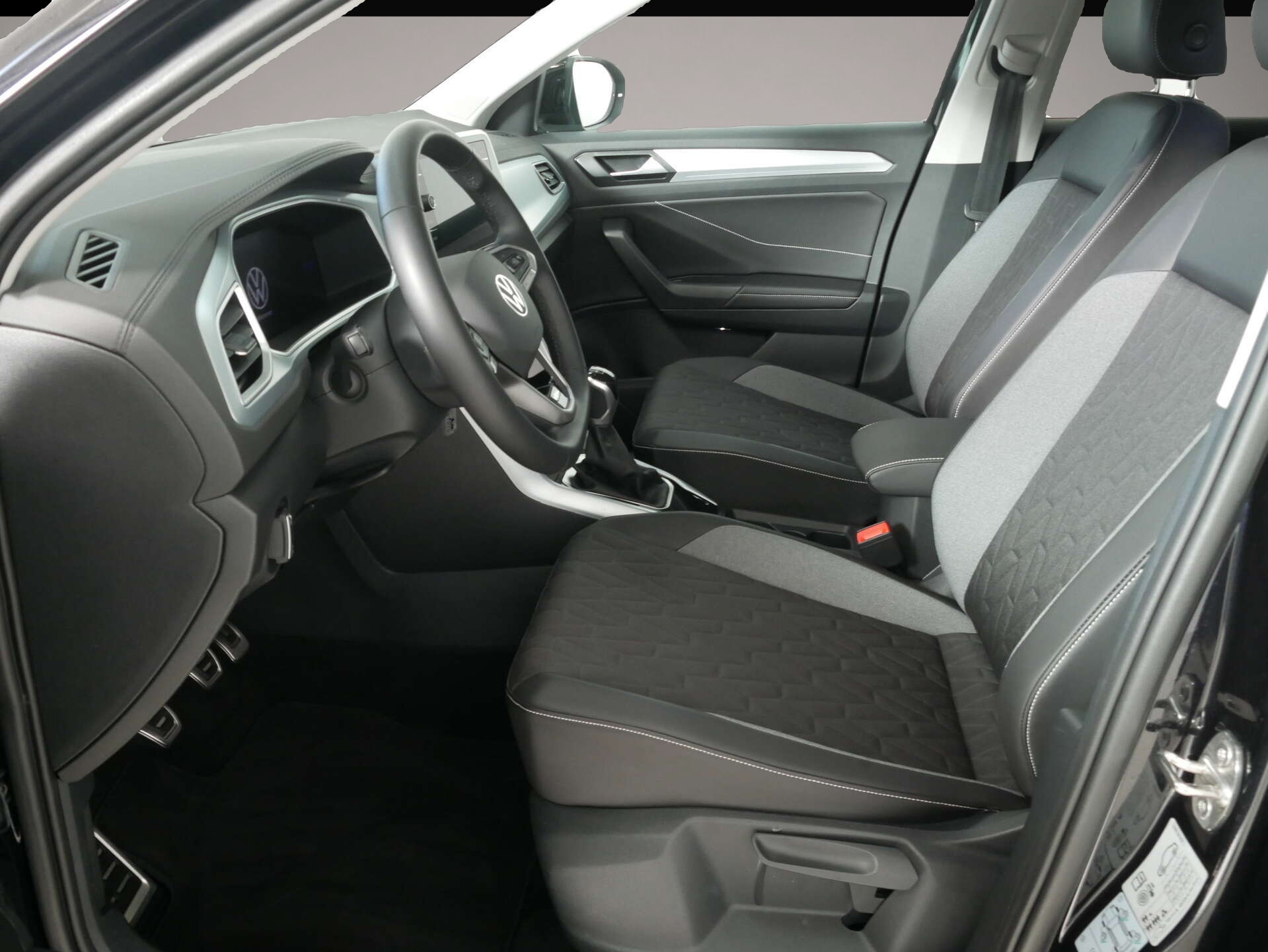 Volkswagen T-Roc (08/2025, Benzin)