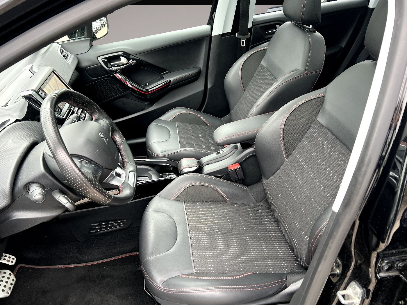 Peugeot 2008 (12/2019, )