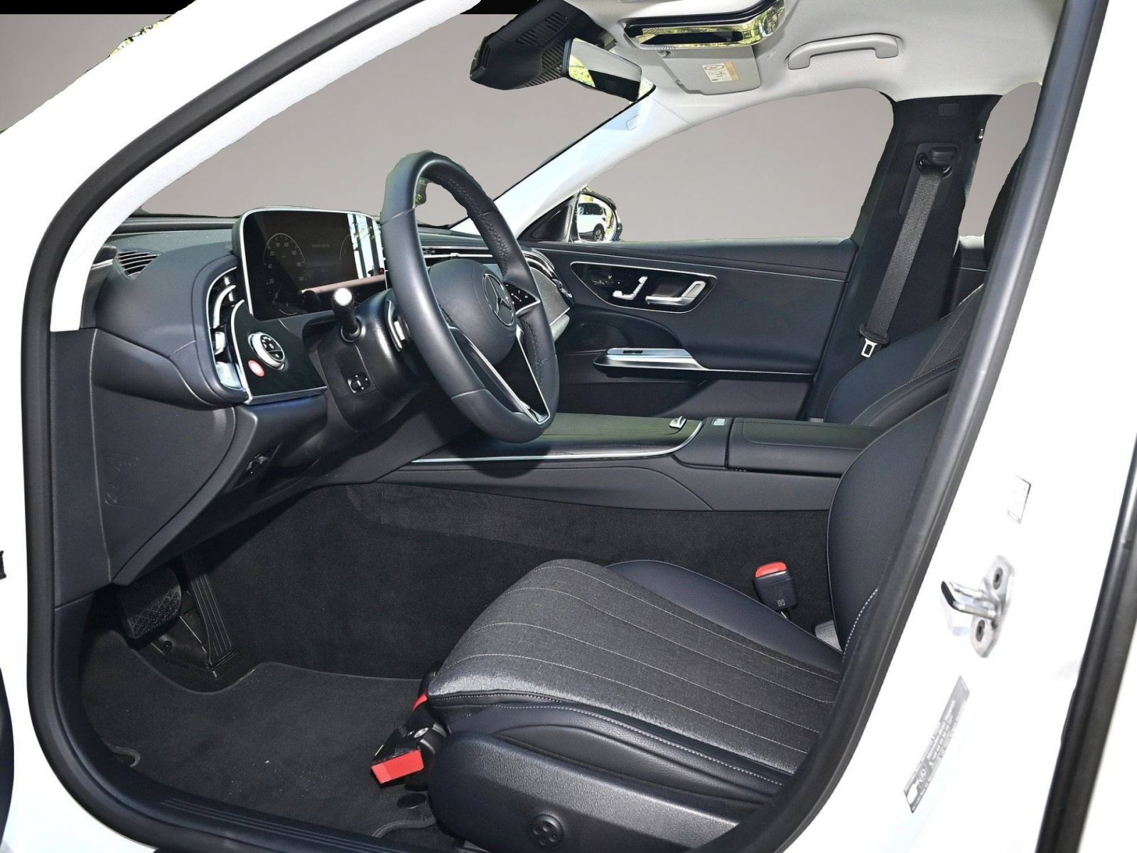 Mercedes-Benz E 300 (07/2025, Hybrid (Benzin/Elektro))