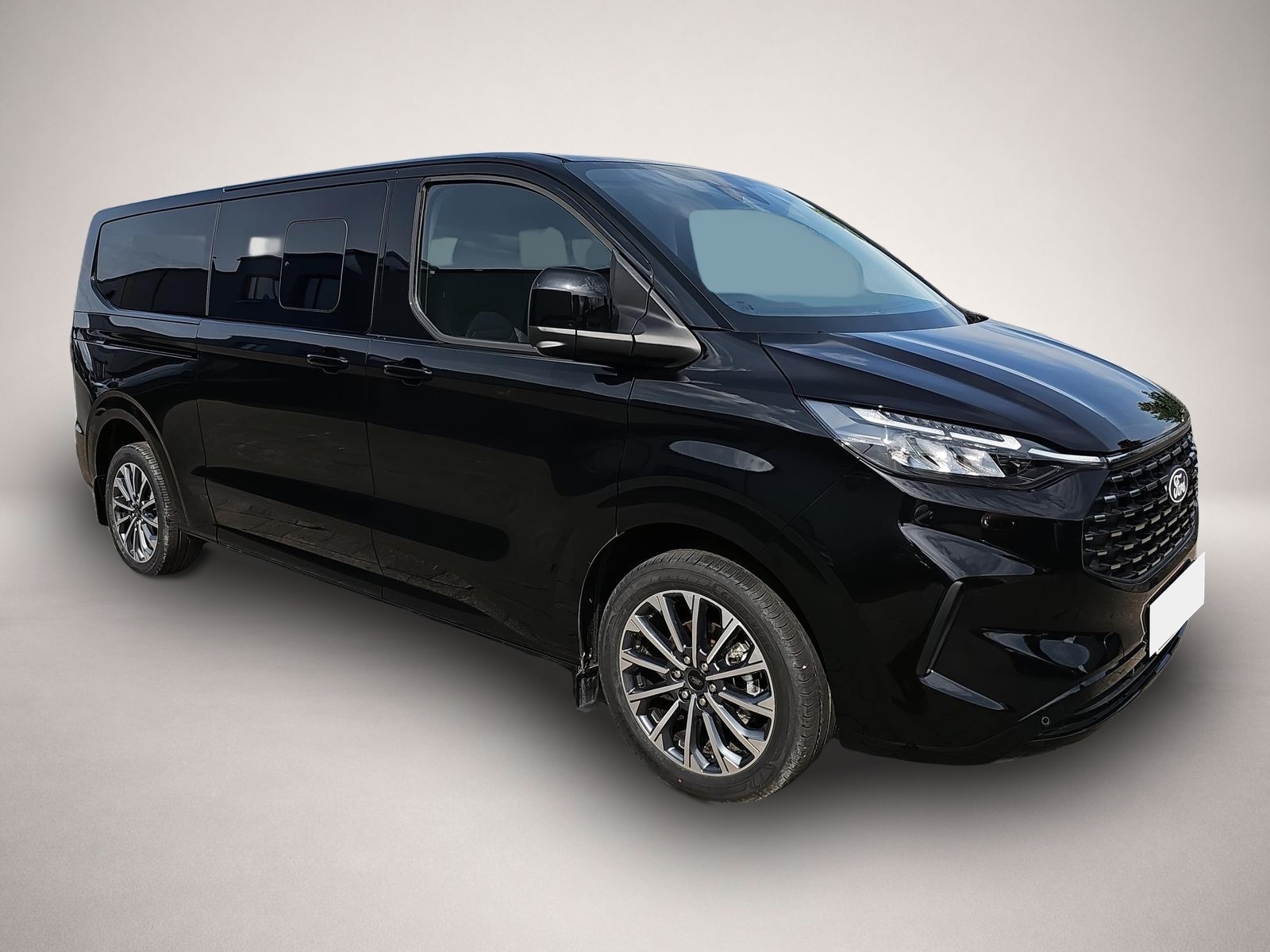 Ford Tourneo Custom (02/2026, Diesel)