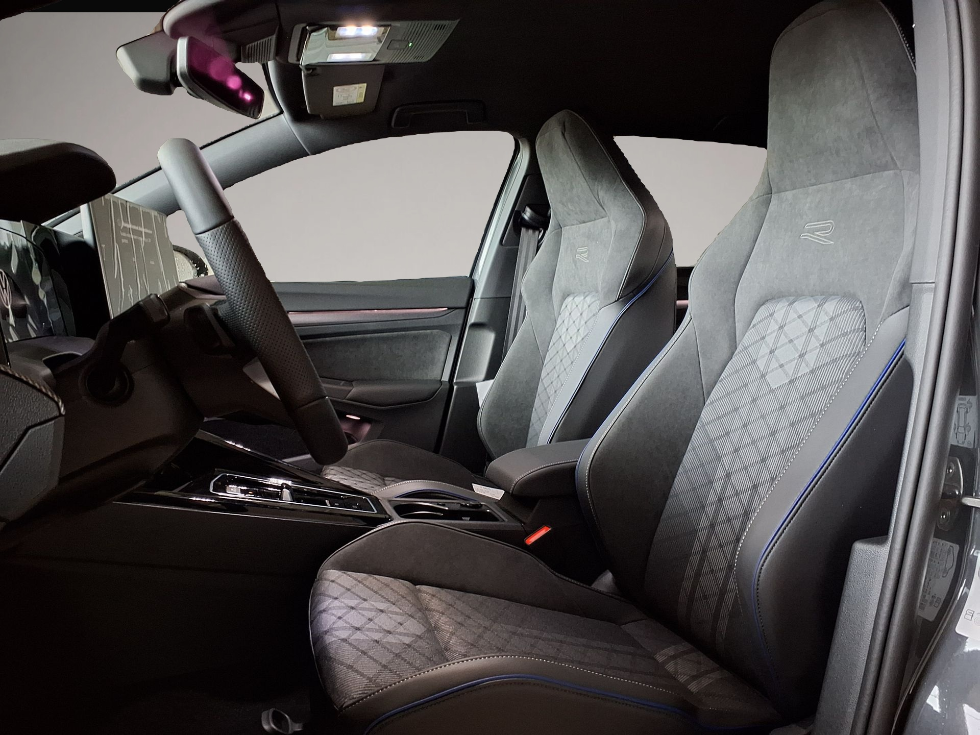 Volkswagen Golf, image 5 of 5