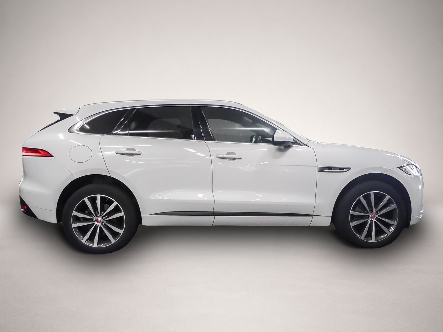 Jaguar F-Pace (08/2018, Benzin)