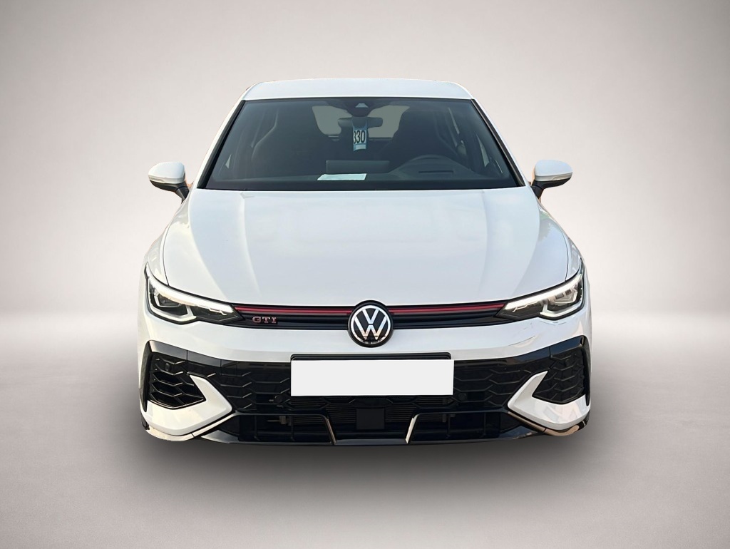 Volkswagen Golf (05/2025, Benzin)