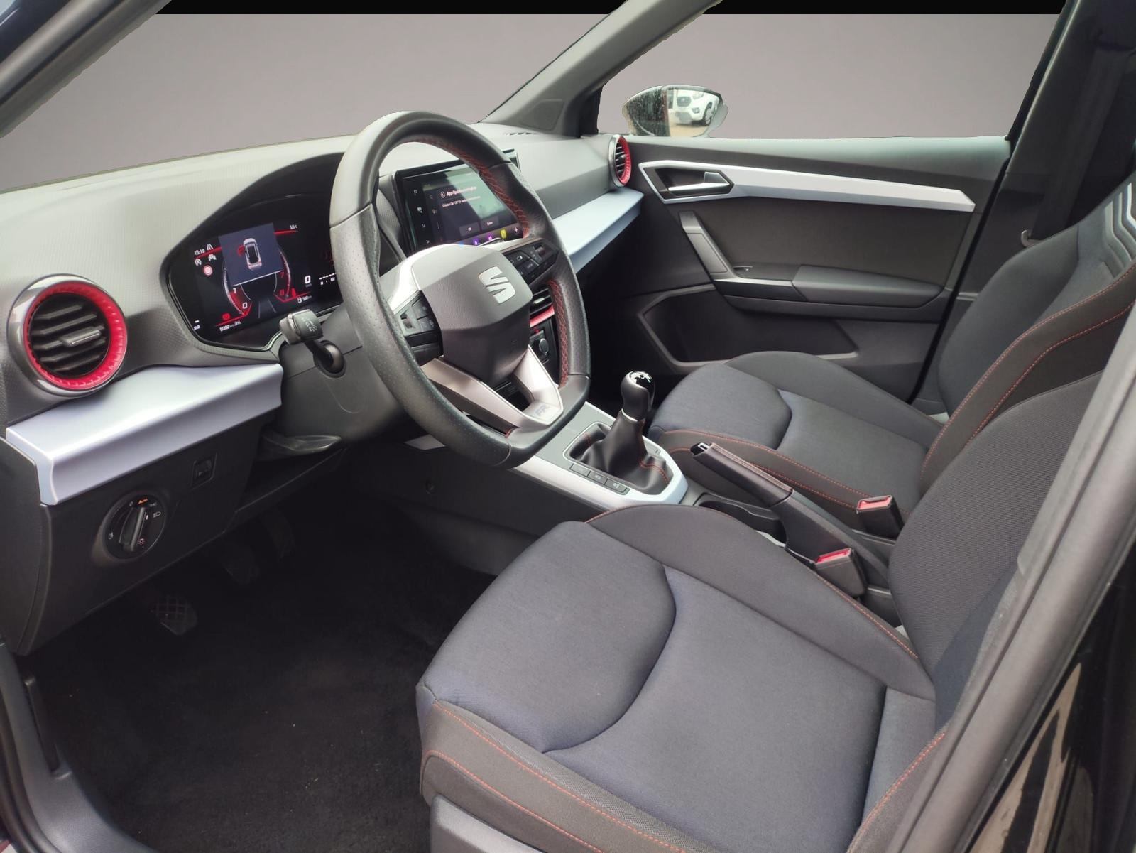 Seat Arona (06/2024, Benzin)