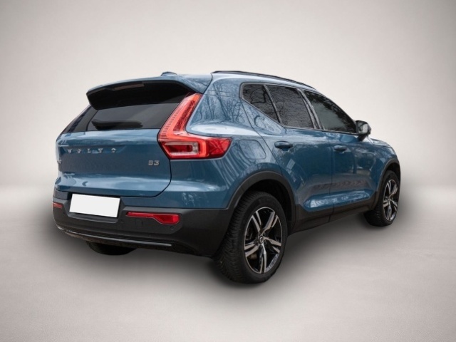 Volvo XC40 (12/2023, Benzin)