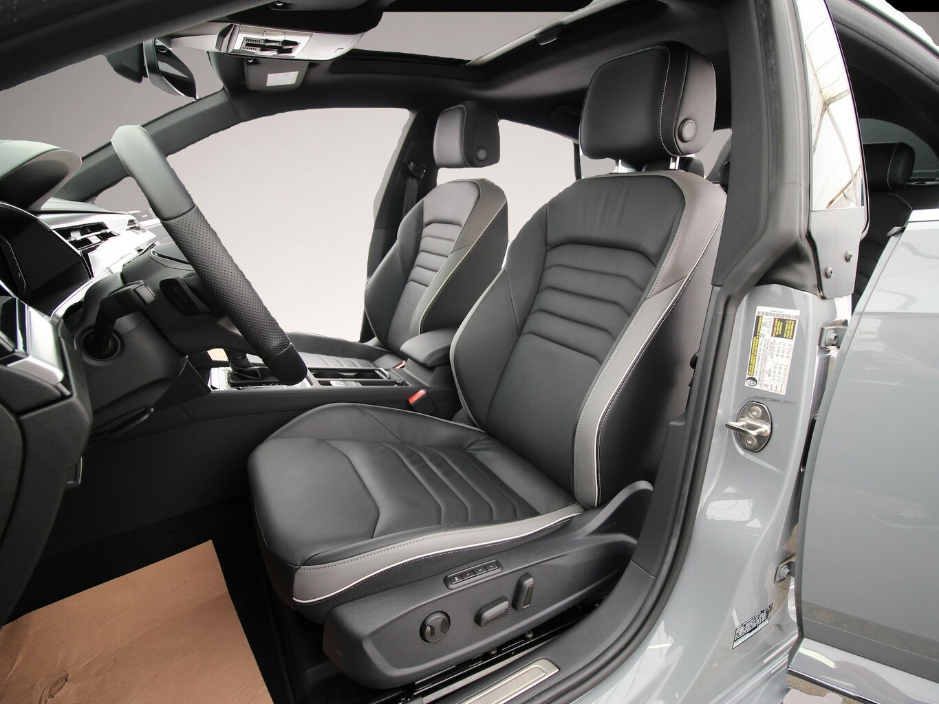 Volkswagen Arteon (10/2025, Benzin)