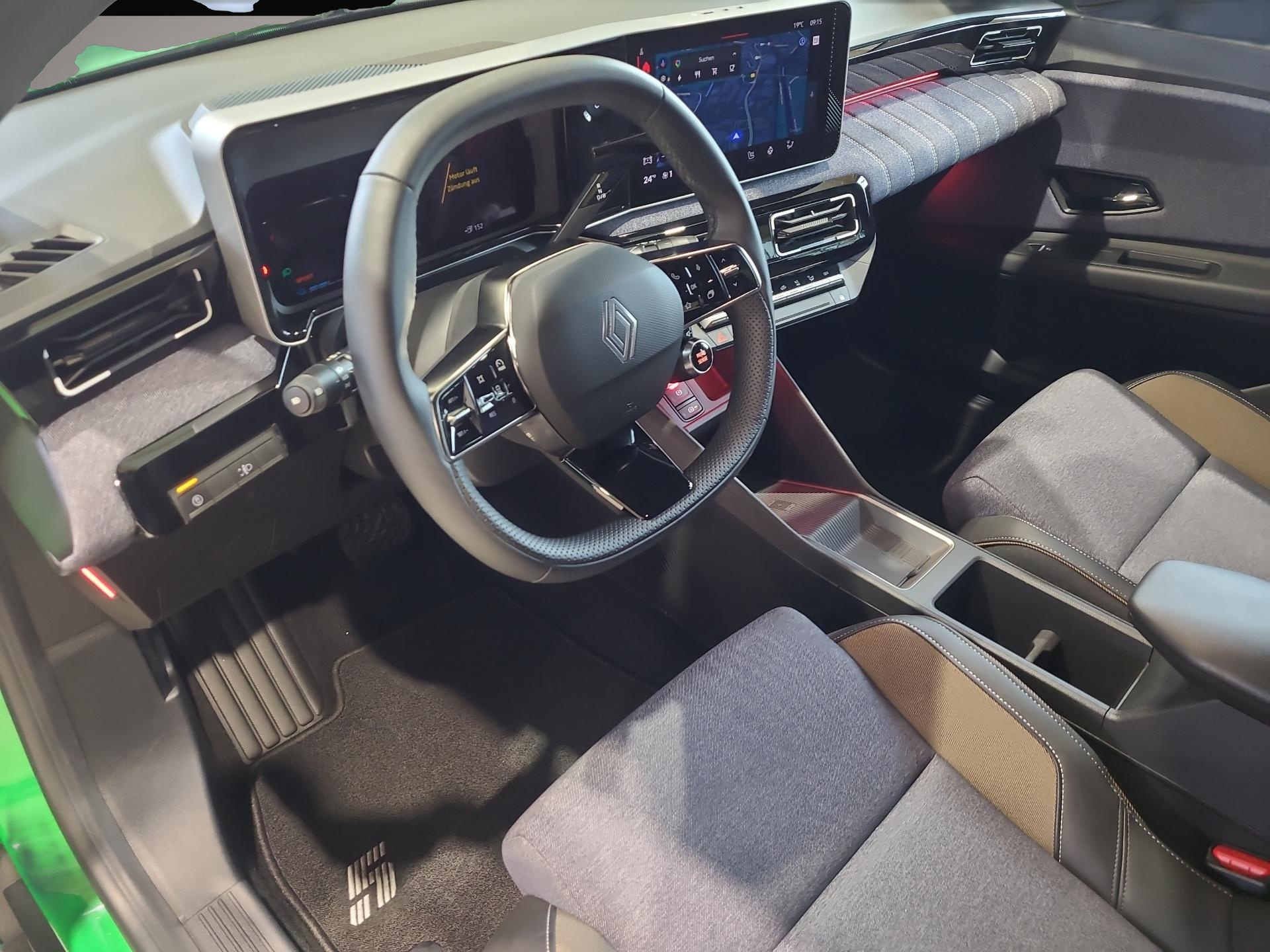 Renault R 5 (04/2025, ELECTRIC)