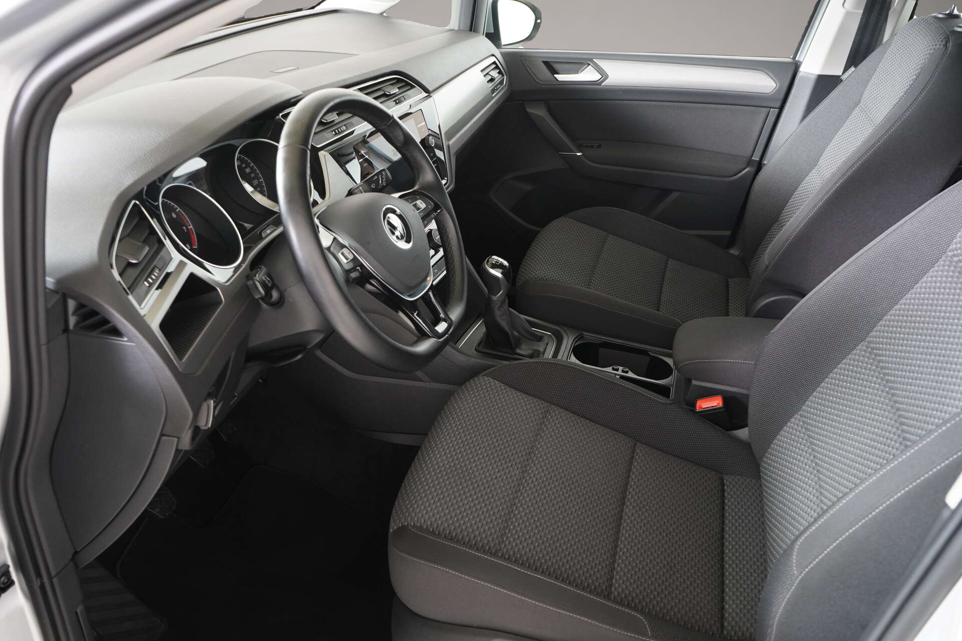 Volkswagen Touran (07/2021, Benzin)