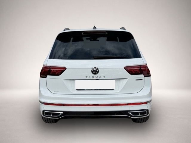 Volkswagen Tiguan (12/2023, Benzin)