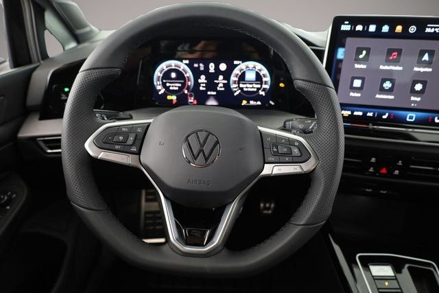 Volkswagen Golf (08/2026, Benzin)