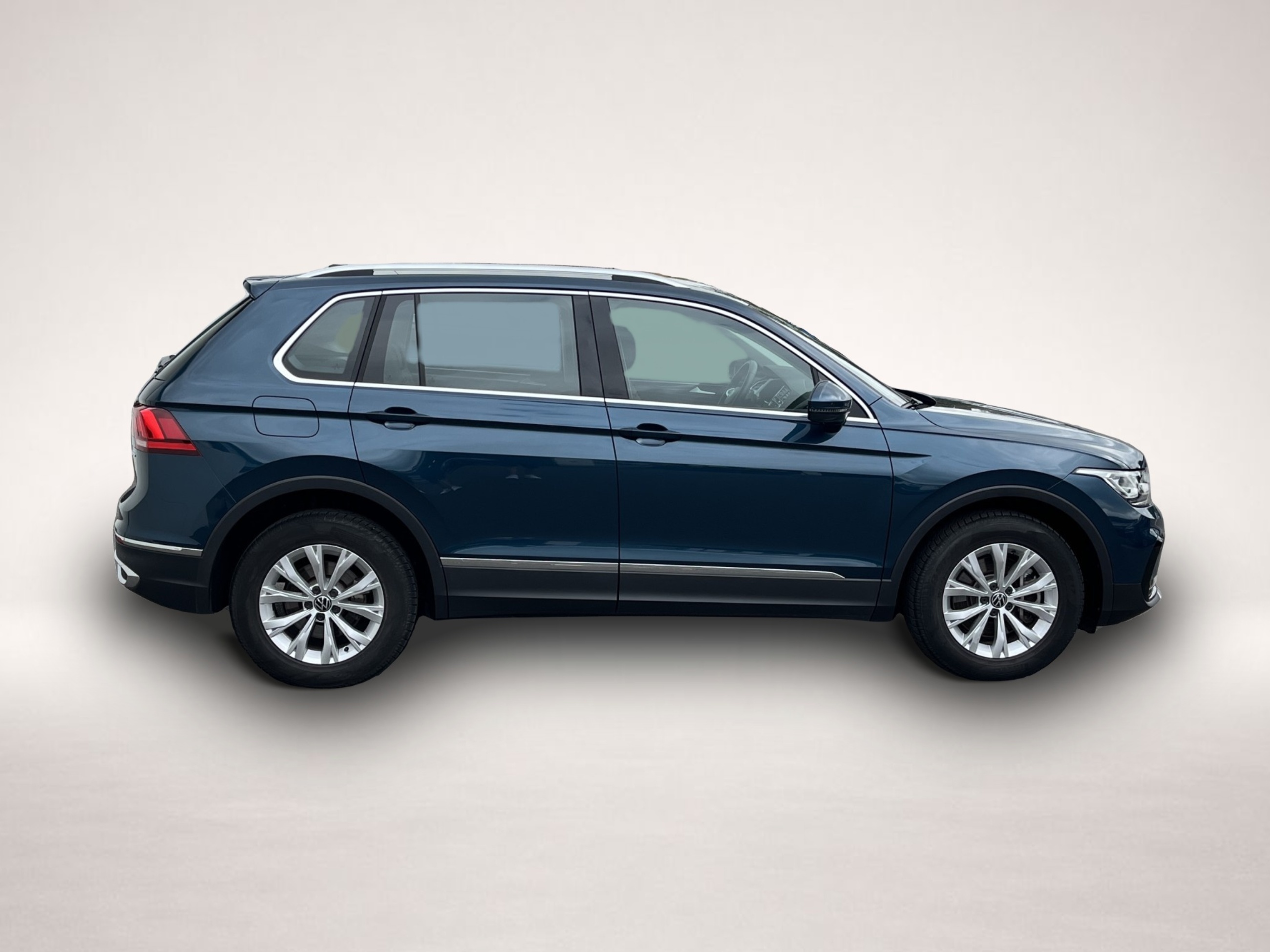 Volkswagen Tiguan (09/2021, Hybrid (Benzin/Elektro))