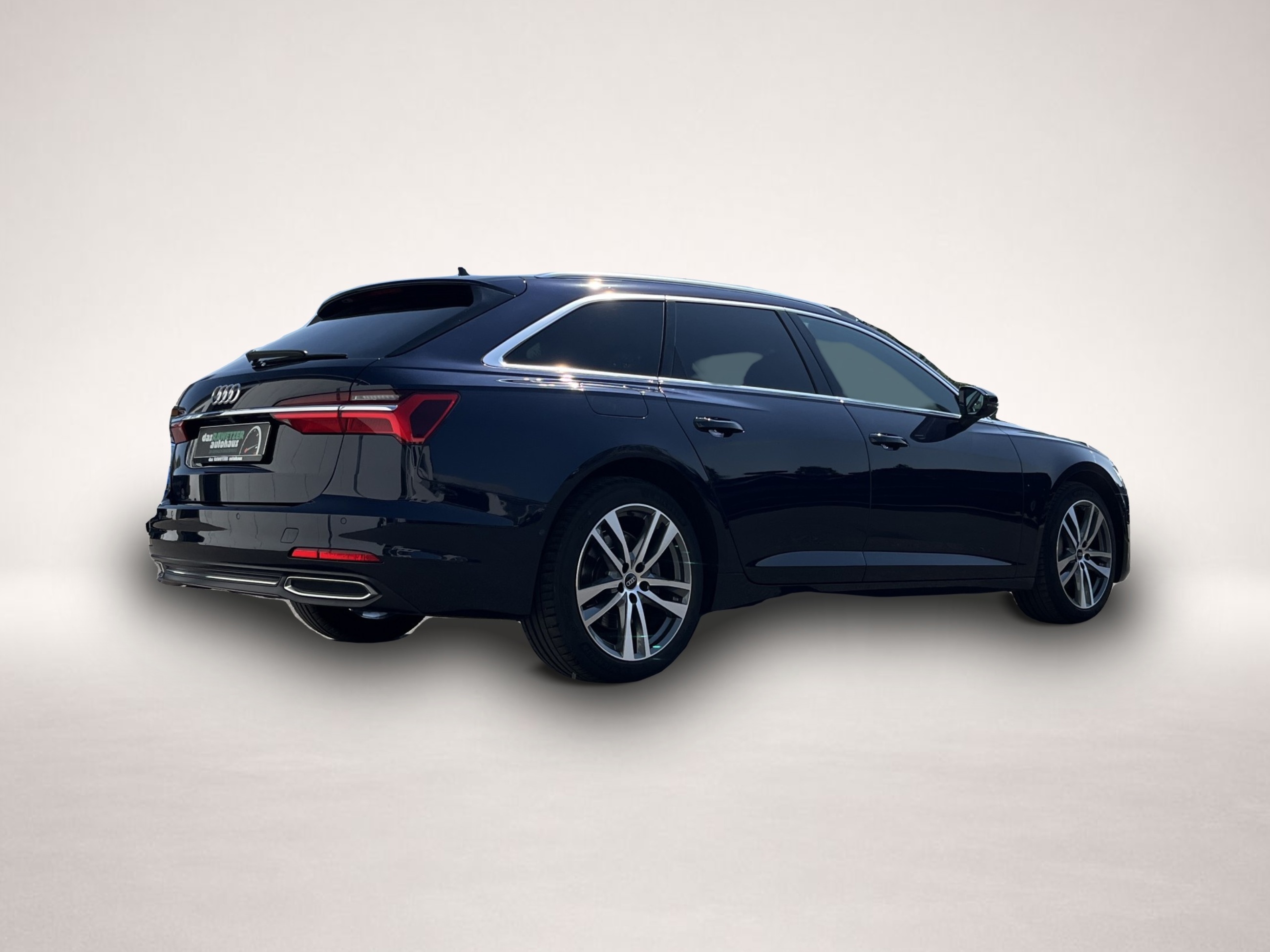 Audi A6 (09/2022, Benzin)