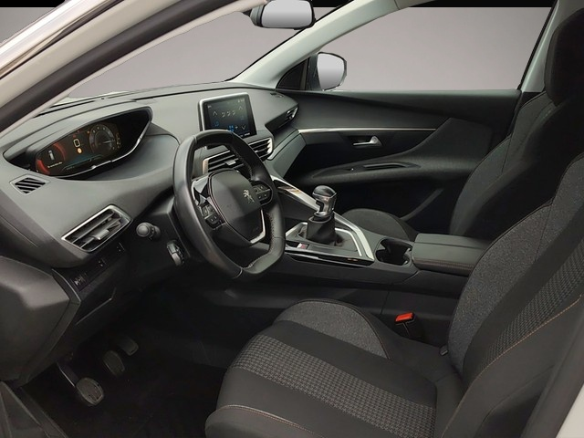 Peugeot 3008 (04/2018, Benzin)