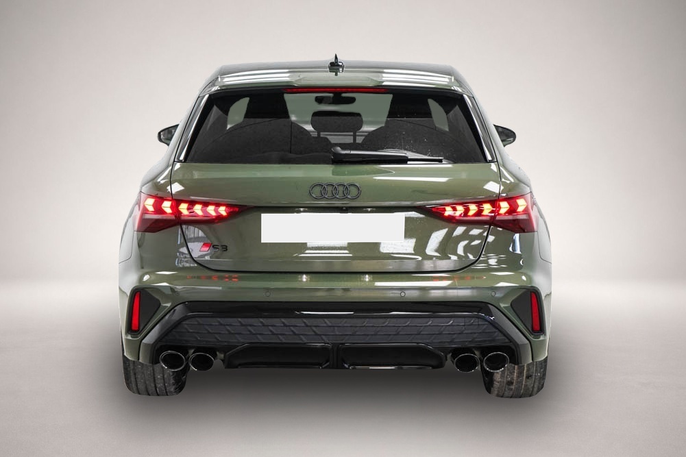 Audi quattro (03/2026, Benzin)