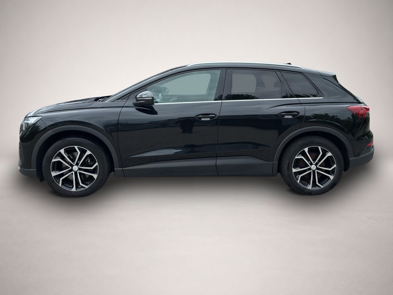 Audi Q4 e-tron (09/2021, ELECTRIC)