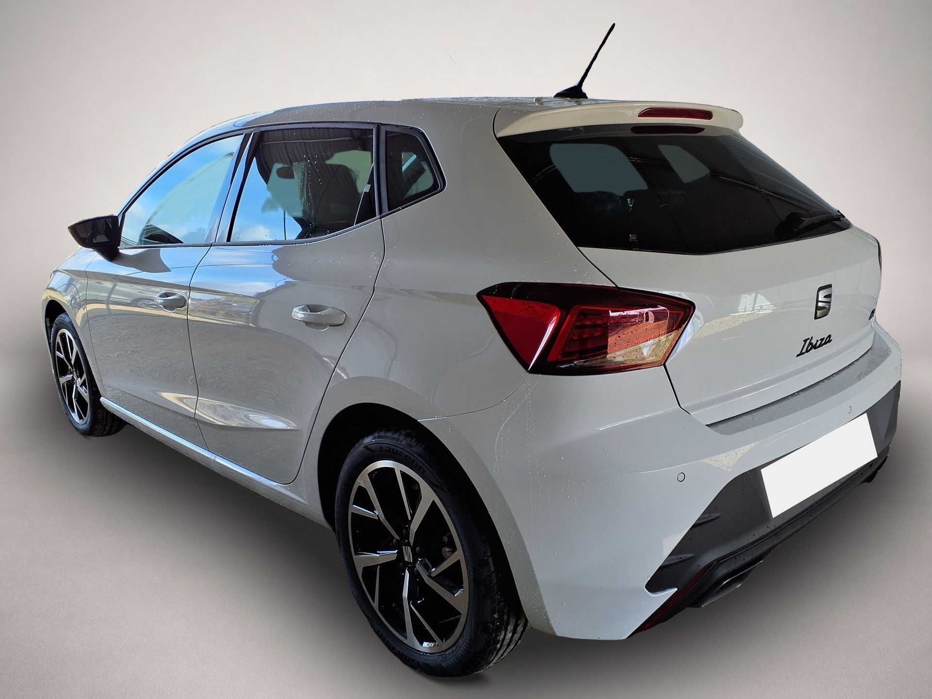 SEAT Ibiza, Bild 2 von 5