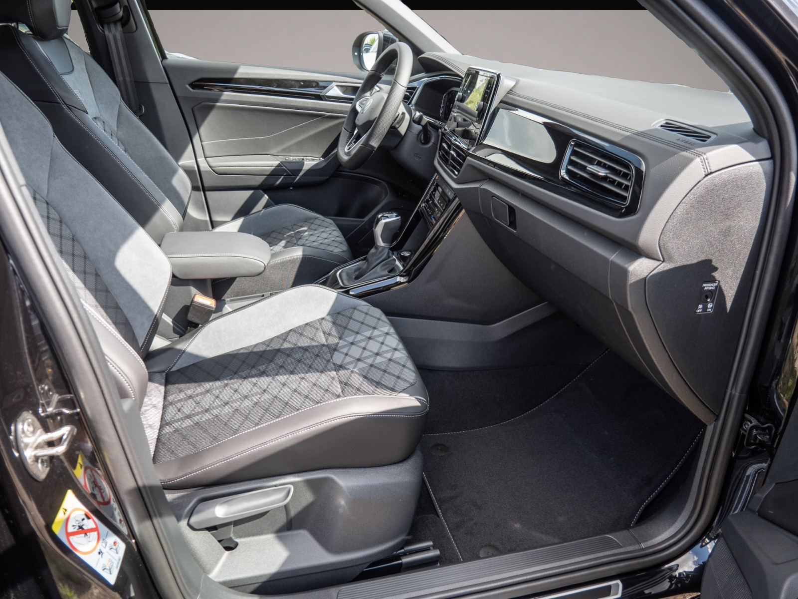 Volkswagen T-Roc (08/2025, Diesel)