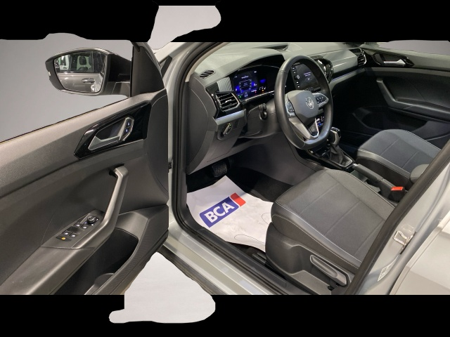 Volkswagen T-Cross (11/2022, Benzin)