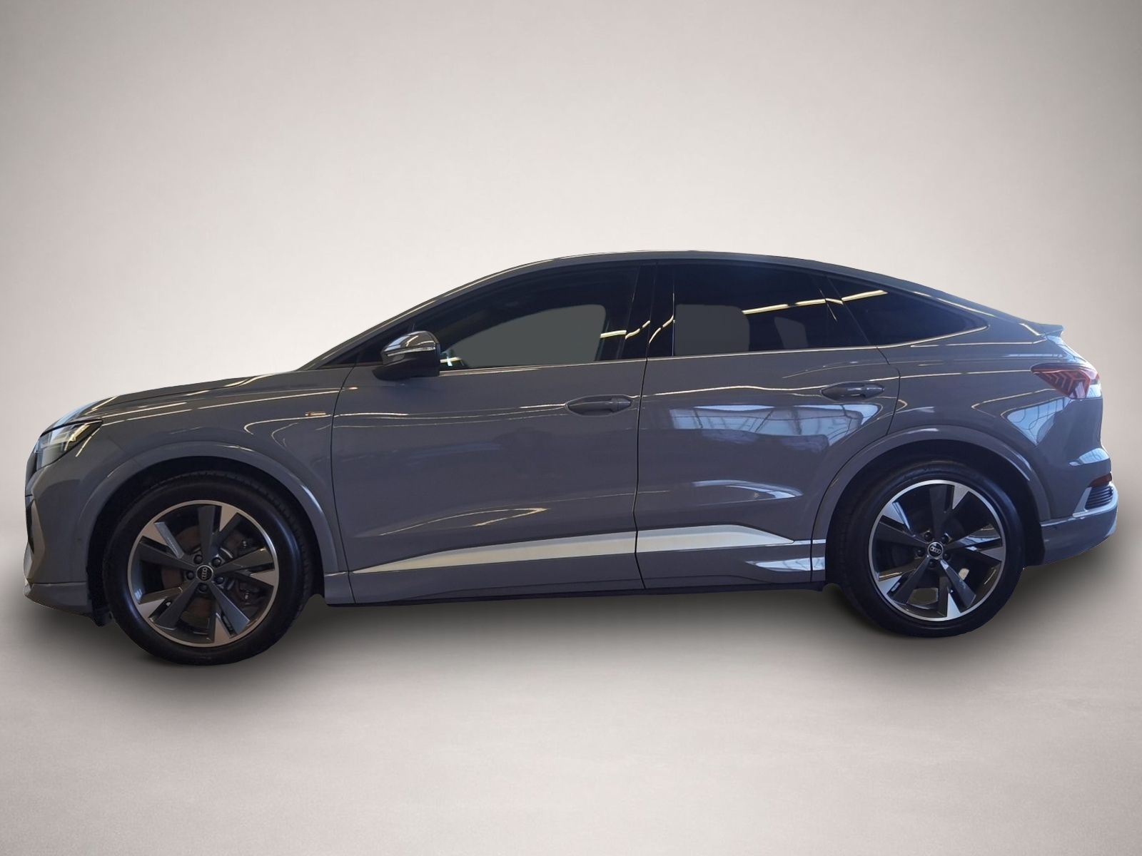 Audi e-tron (02/2023, ELECTRIC)
