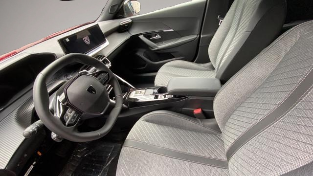 Peugeot 2008 (03/2026, Hybrid (Benzin/Elektro))